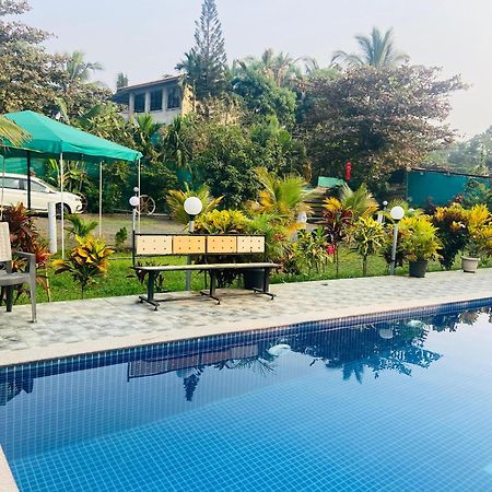 Humming Bird Beach Resorts Alībāg Extérieur photo