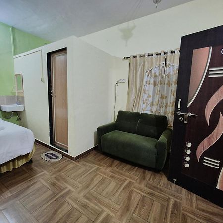 Humming Bird Beach Resorts Alībāg Extérieur photo